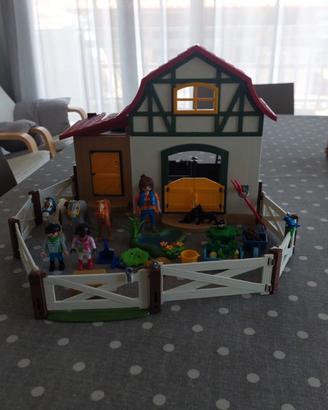 Playmobil "Maneggio dei pony"