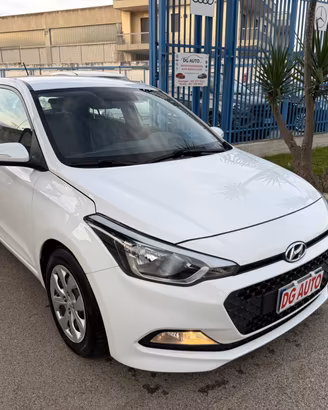 Hyundai i20 1.1 CRDi 75 cv 2015 114.000 km