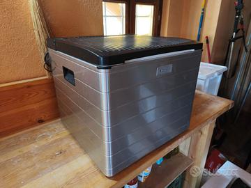 Frigorifero portatile trivalente DOMETIC