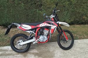 SWM RS125R