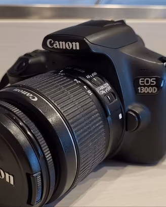 Fotocamera Canon EOS 1300D