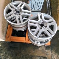 4 cerchi in lega da 16 Ford 
