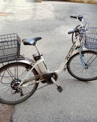 bici elettrica da donna Atala