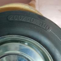 Ruote in gomma ø mm 200 con piastra girevole