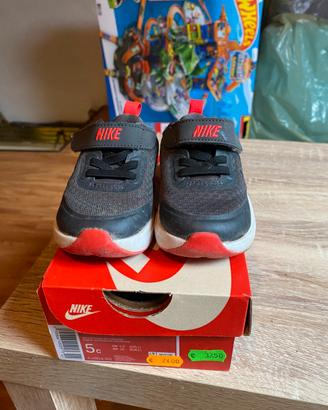 Scarpa nike