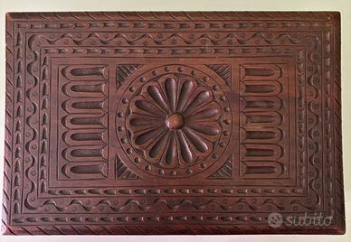 SCATOLA IN LEGNO INTAGLIATO