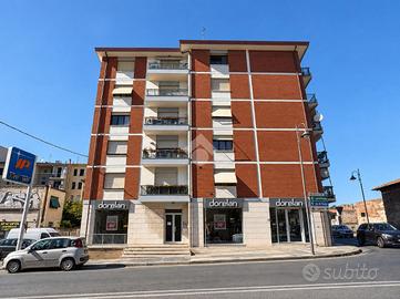 4 LOCALI A PISA