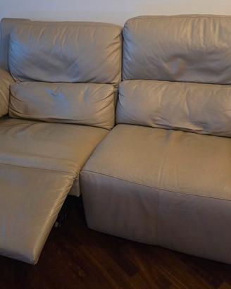 Divano in Pelle  Calia con Relax Elettrico