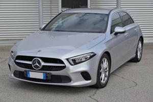 MERCEDES-BENZ A 180 d Automatic Premium