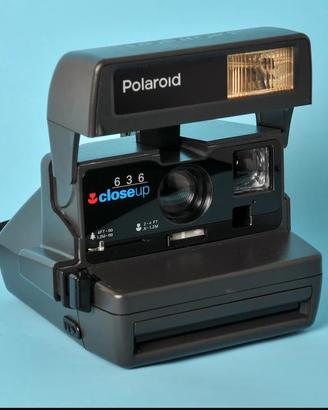 Polaroid 636 Closeup instant camera con scatola