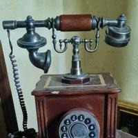 Telefono antico
