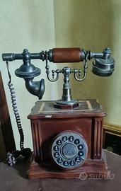 Telefono antico