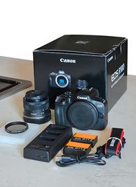 CANON EOS R100 come nuova con lente e accessori