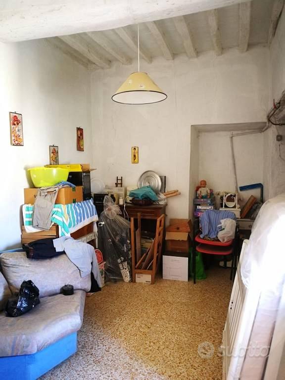 Rustico / Casale di 160 m² con più di 5 locali a M - Vista 5