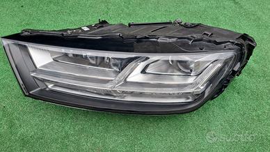 AUDI Q7 4M0 MATRIX Faro Fanale Sinistro SX