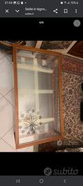 Tavolino in legno e vetro