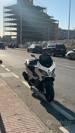 Aprilia SrMax 300