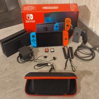 NINTENDO SWITCH PARI NUOVO + 2 GIOCHI  