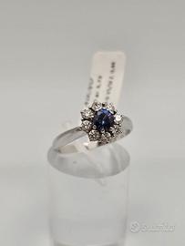 Anello Margherita Oro Bianco, Diamanti e Zaffiro