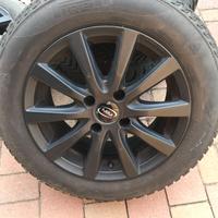 Pneumatici invernali Pirelli  185/65  R15 e cerchi