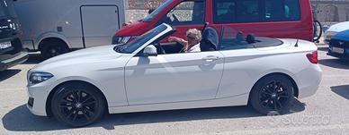 BMW 220i cabrio