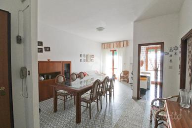 4 LOCALI A CAMPOMARINO