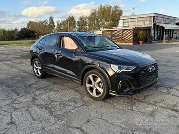 Audi Q3 2.0 TDI 35 SPB S-tronic INCIDENTATA - 2024