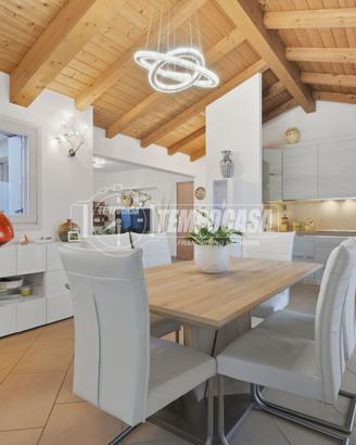 ATTICO DA SOGNO CON ASCENSORE PRIVATO E TERRAZZO D