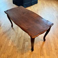 Tavolino da salotto classico in legno antico