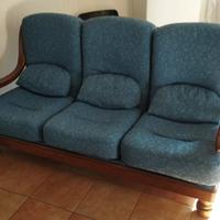 coppia di divani in legno