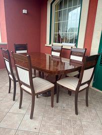 Tavolo in legno con 6 sedie - stile classico