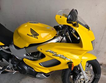 Honda VTR 1000 F Firestorm 2002 FMI come nuova