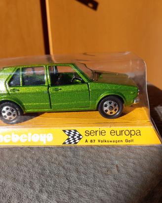 Mebetoys 1-43---A-87- V.W. GOLF Serie Europa-MB--