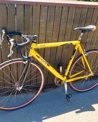 Bici da corsa telaio leggero
