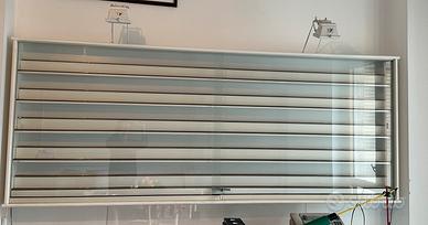 Bacheca in legno per trenini