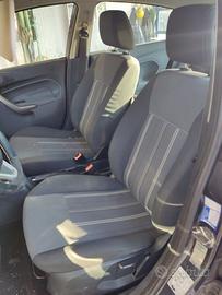 Sedile anteriore sx FORD FIESTA del 2009