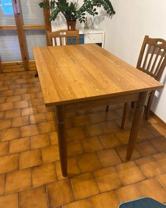 Tavolo da cucina + 6 sedie