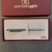 penna a sfera SETTELAGHI in argento