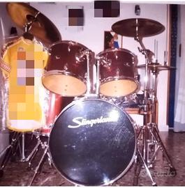 batteria acustica Slingerland rossa amaranto 