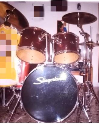 batteria acustica Slingerland rossa amaranto 