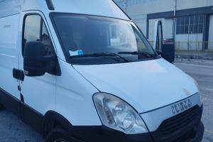 Furgone Iveco lungo, prezzo di realizzo