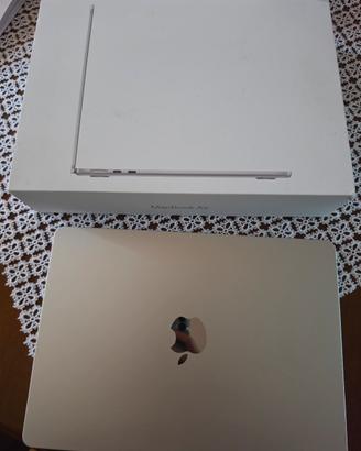 Apple Macbook Air M4, comprato nel 2026.