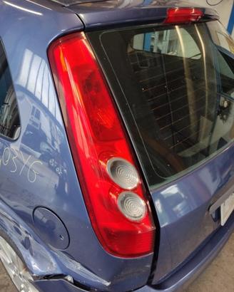 Fanale posteriore sinistro FORD FIESTA del 2006