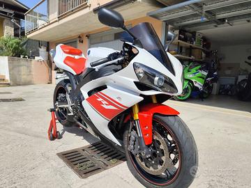 Yamaha R1