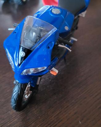 modellini moto in ferro