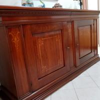 Antica credenza