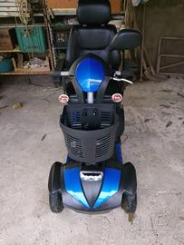Scooter elettrico per disabili/anziani