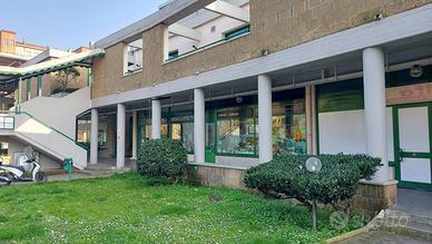 Attività / Licenza di 90 m² con 3 locali a Pesaro