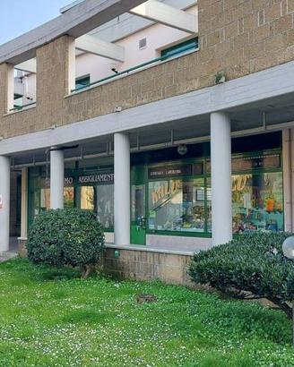 Attività / Licenza di 90 m² con 3 locali a Pesaro