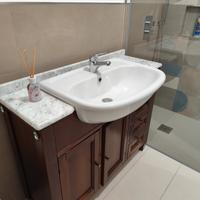 mobile bagno con specchio